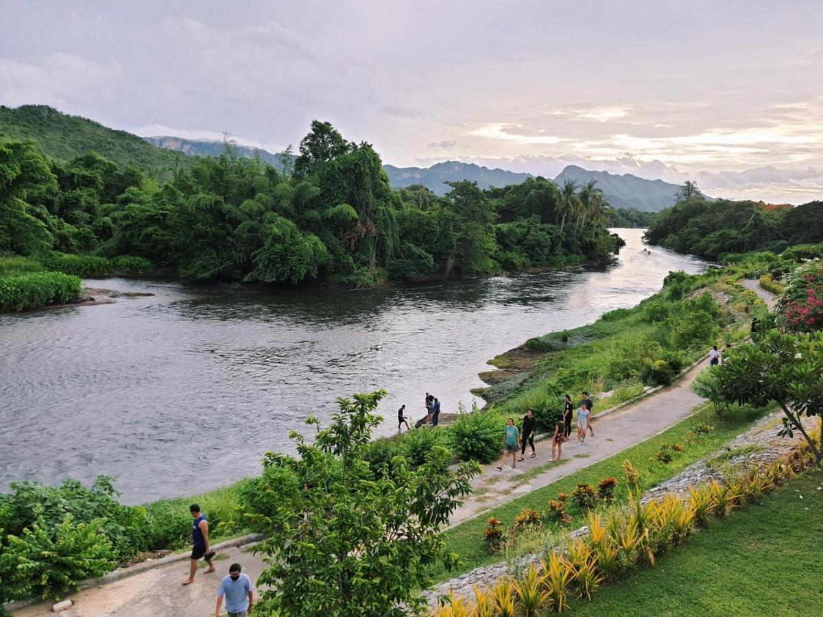 Aekpailin River Kwai Resort Kanchanaburi Bagian luar foto
