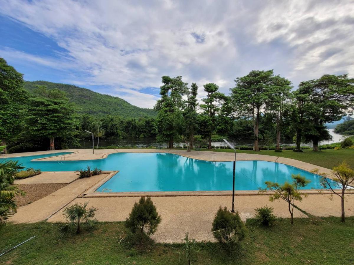 Aekpailin River Kwai Resort Kanchanaburi Bagian luar foto